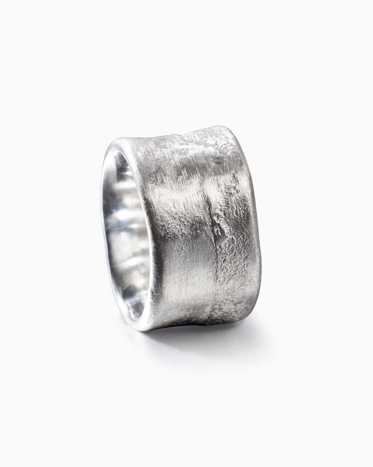 Cast Textured Band