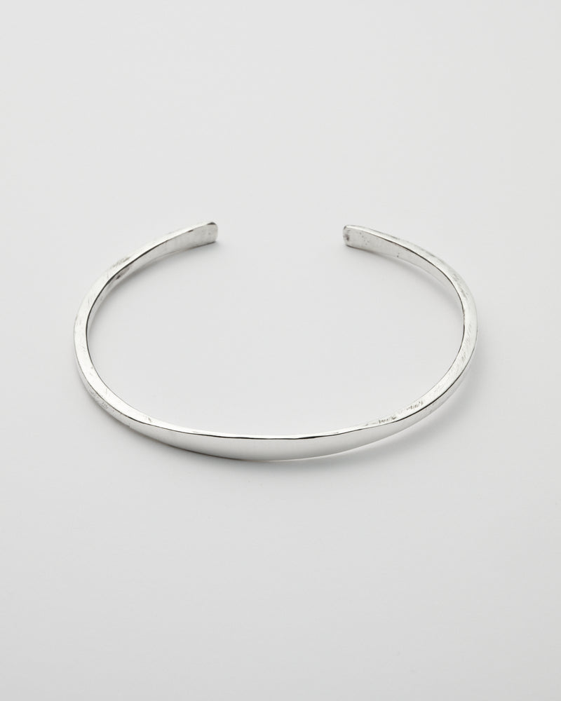 MTS_OnTone_Soft_Bracelet_MidShine_003 4.jpg__PID:d3bdba28-36bd-403b-8ba5-b0e37a7334a7