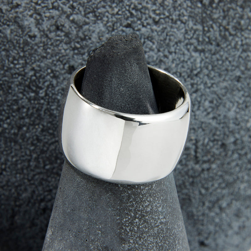 Ring_CigarBand_071 copy.jpg__PID:9bd2c5c1-d9f3-42c9-82cd-0a81c79baad0