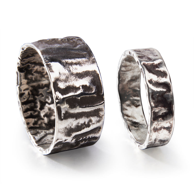 UNUN-Silver-Reticulated-Bands-Pair.jpg__PID:51660bff-8b57-4685-be7e-84cf3213dbe6